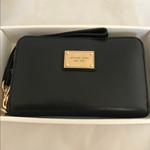 michael kors iphone 5 wallet purple